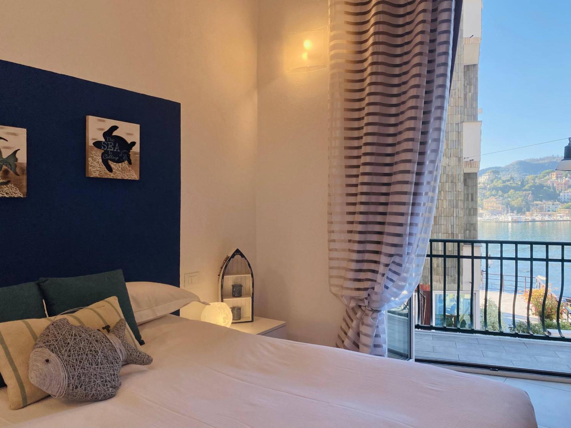 Alla Casa Rosa Al Mare- Centrale A Di Fronte Al Mare- Emozionante- Garage Privato Gratuito A 800 Mt- Aria Condizionata-Wifi Ραπάλο Εξωτερικό φωτογραφία