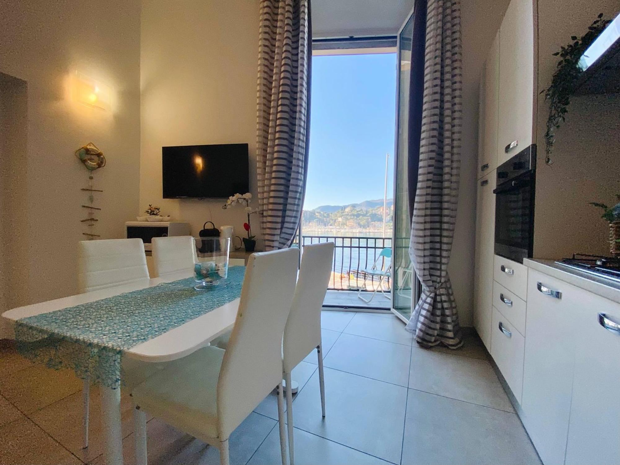 Alla Casa Rosa Al Mare- Centrale A Di Fronte Al Mare- Emozionante- Garage Privato Gratuito A 800 Mt- Aria Condizionata-Wifi Ραπάλο Εξωτερικό φωτογραφία
