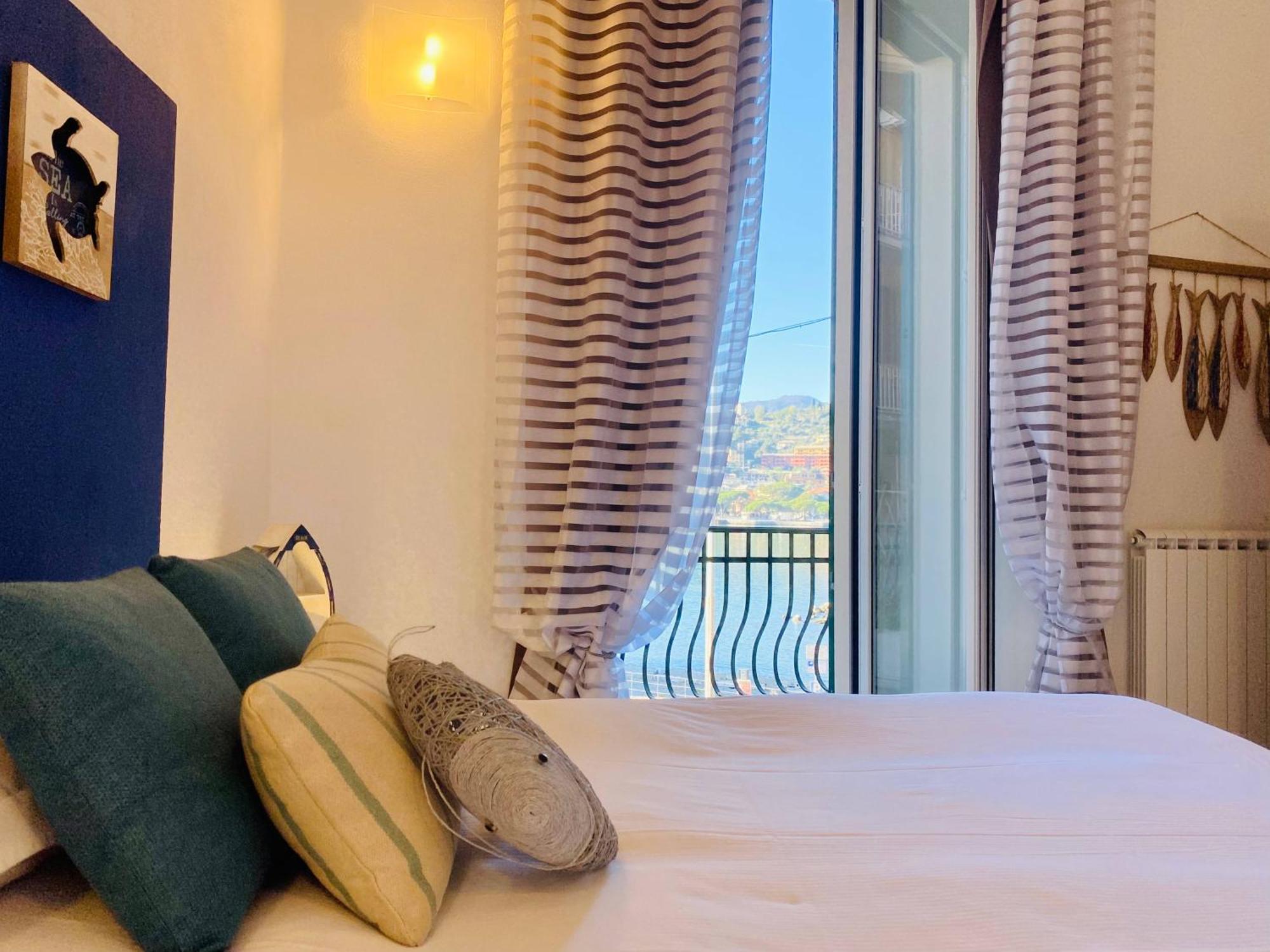 Alla Casa Rosa Al Mare- Centrale A Di Fronte Al Mare- Emozionante- Garage Privato Gratuito A 800 Mt- Aria Condizionata-Wifi Ραπάλο Εξωτερικό φωτογραφία